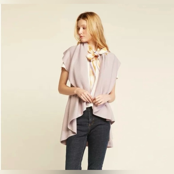 Look by M Vest Shawl - Picture 2 of 16